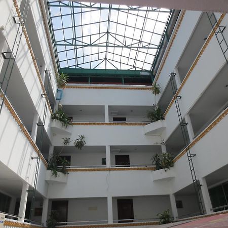 Khmeroyal Hotel Phnom Penh Exterior photo